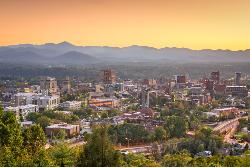 Asheville, North Carolina - Cheap US Travel Destinations Asheville North Carolina - Cheap US Travel Destinations